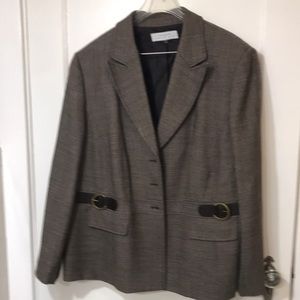 Tahiti size 20 w color brown